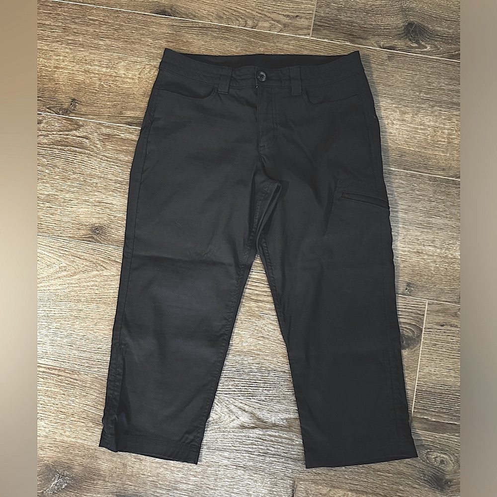 Eddie Bauer Black Capris Hiking Pants Size 6
